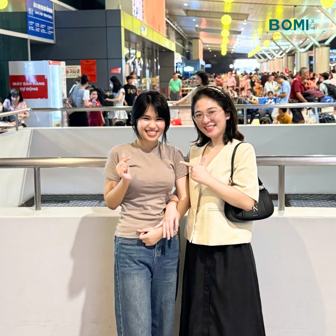 du hoc sinh tai bomi 1